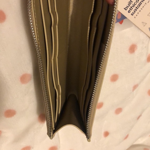 Wallet - Picture 3 of 3